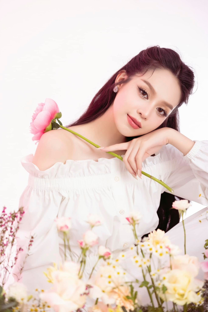 Thanh Thủy thăng hạng sắc vóc, ngày càng tiệm cận tiêu chí Miss International.