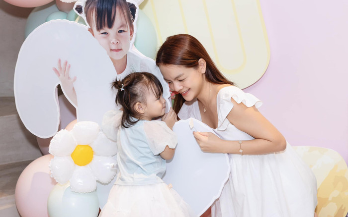 Phạm Quỳnh Anh rơi nước mắt trong ngày đặc biệt của con gái Ảnh 2
