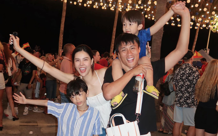 Mạc Hồng Quân chi bao nhiêu tiền cho học phí của con trai? Ảnh 2