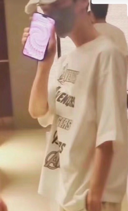 Không phải Vương Hạc Đệ, Bạch Lộc lộ hint hẹn hò với một nam thần điển trai Ảnh 2