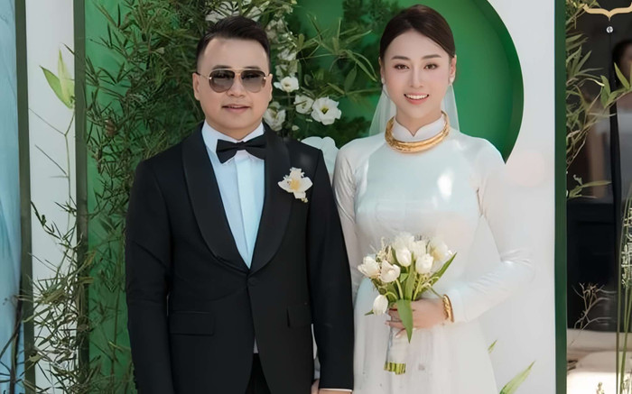 Shark Bình vừa giúp Phương Oanh đính chính một chuyện Ảnh 2