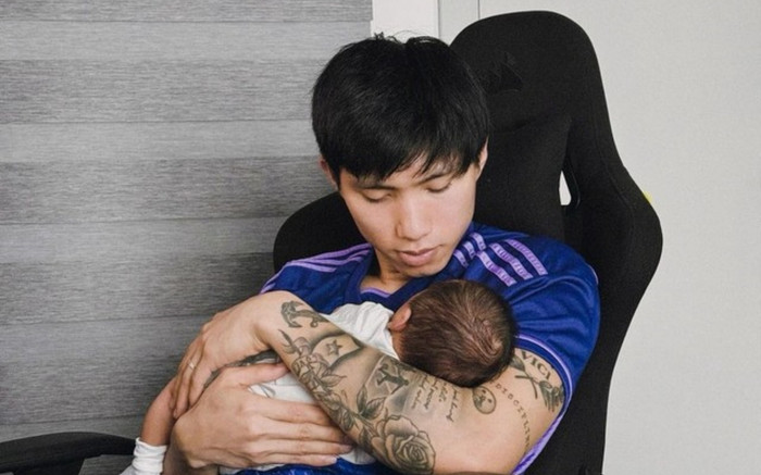 Đoàn Văn Hậu 'thả thính' về việc cho con trai chọn ngành học Ảnh 2