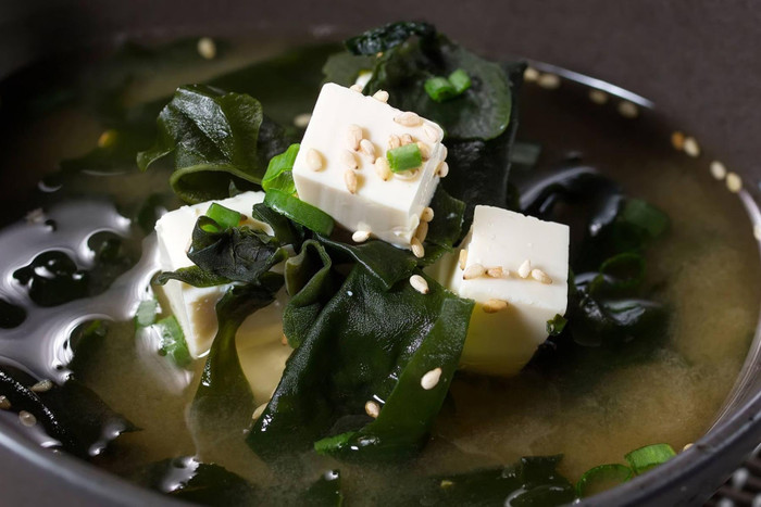 Canh chay rong biển đậu hũ là một lựa chọn tuyệt vời