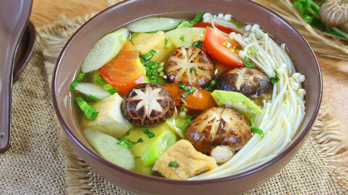 Hoặc bạn có thể làm canh chay từ rau củ