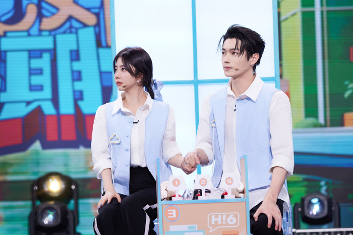 Trong BXH, Hứa Khải xếp hạng 4 và Đàm Tùng Vận đứng ở vị trí thứ 7. 