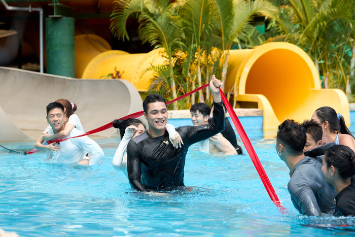 Mạnh Kiên và Lee Rayeon giành chiến thắng ở thử thách cuối cùng. 