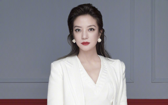 Triệu Vy tái xuất sau 3 năm bị phong sát Ảnh 2