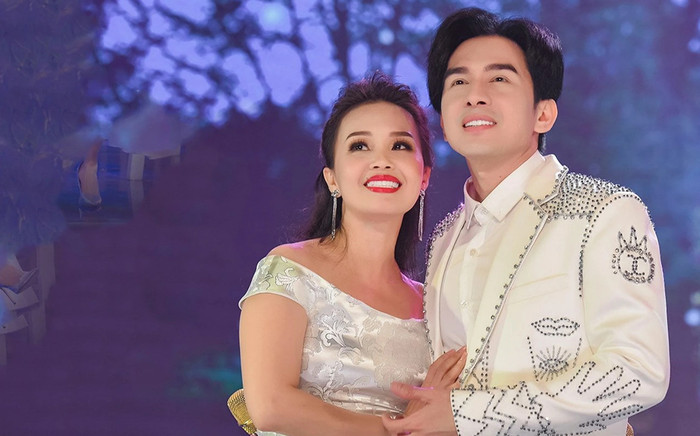 Đan Trường song ca cùng Cẩm Ly, dân mạng: 'Anh giấu cỗ máy thời gian ở đâu?' Ảnh 2