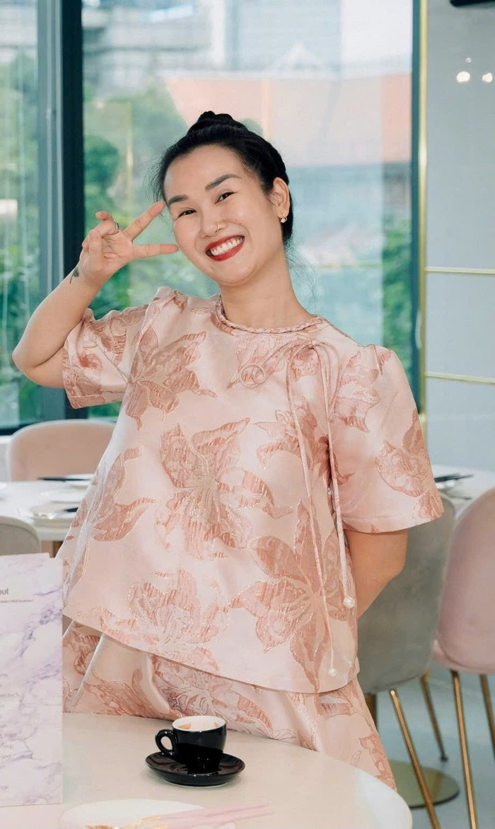 Mẹ bầu Võ Hạ Trâm tràn đầy năng lượng.