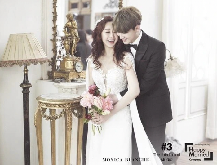 Ham So Won thông báo ly hôn 'chồng trẻ' kém 18 tuổi.