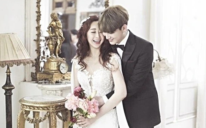 Hoa hậu bị tố bạo hành ly hôn 'chồng trẻ' kém 18 tuổi Ảnh 2