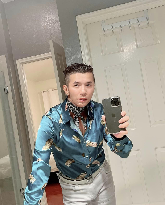 Trước khi gặp bạo bệnh, bên cạnh công việc kinh doanh và mix nhạc, Kasim Hoàng Vũ vẫn thỉnh thoảng nhận show đi hát. 