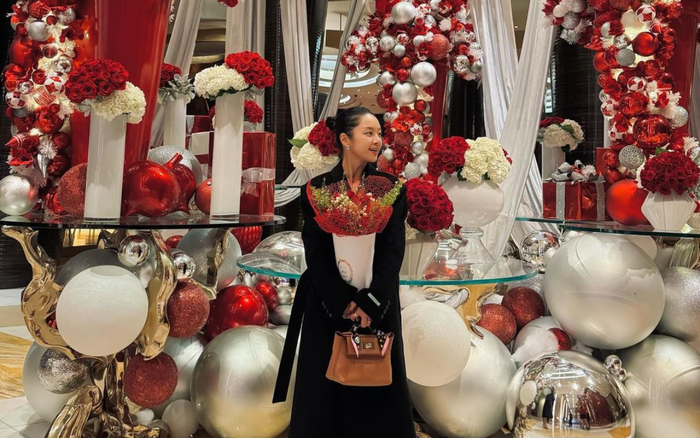 Ở trong cuộc sống đời thường, nữ diễn viên luôn thể hiện sự nữ tính, dịu dàng. Ảnh: Instagram suimming._