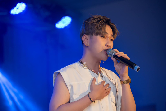 Nam Thành tổ chức thành công liveshow đầu tiên tại Úc.