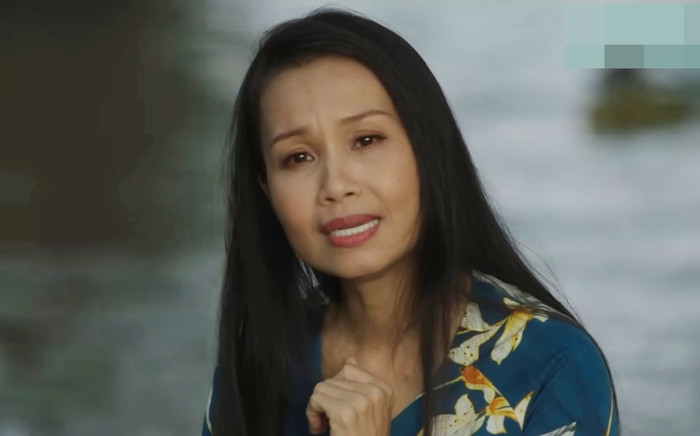 Khán giả bức xúc, đồng loạt tràn vào MV mới của Cẩm Ly Ảnh 2