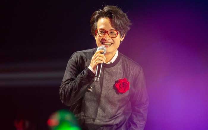 Gặp sự cố sức khỏe khi biểu diễn, Hà Anh Tuấn vẫn không quên một thói quen Ảnh 2