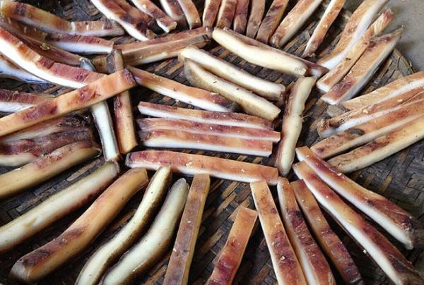 Da trâu sau khi làm sạch và phơi khô rất được ưa chuộng