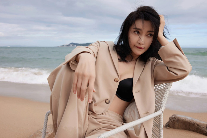 Lý Băng Băng sinh năm 1973, là một trong những đại hoa đán của làng giải trí đại lục.