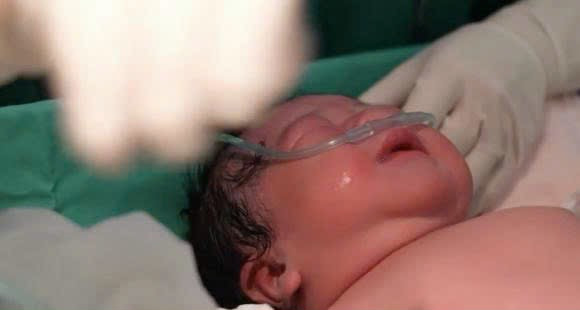 Trộm vía em bé cực đáng yêu, kháu khỉnh.