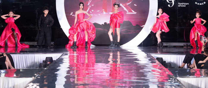 Hơn 100 mẫu nhí trình diễn show thời trang tại Cao Bằng Ảnh 2