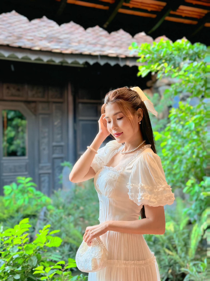 Nhan sắc mợ hai Phương Anh gây sốt