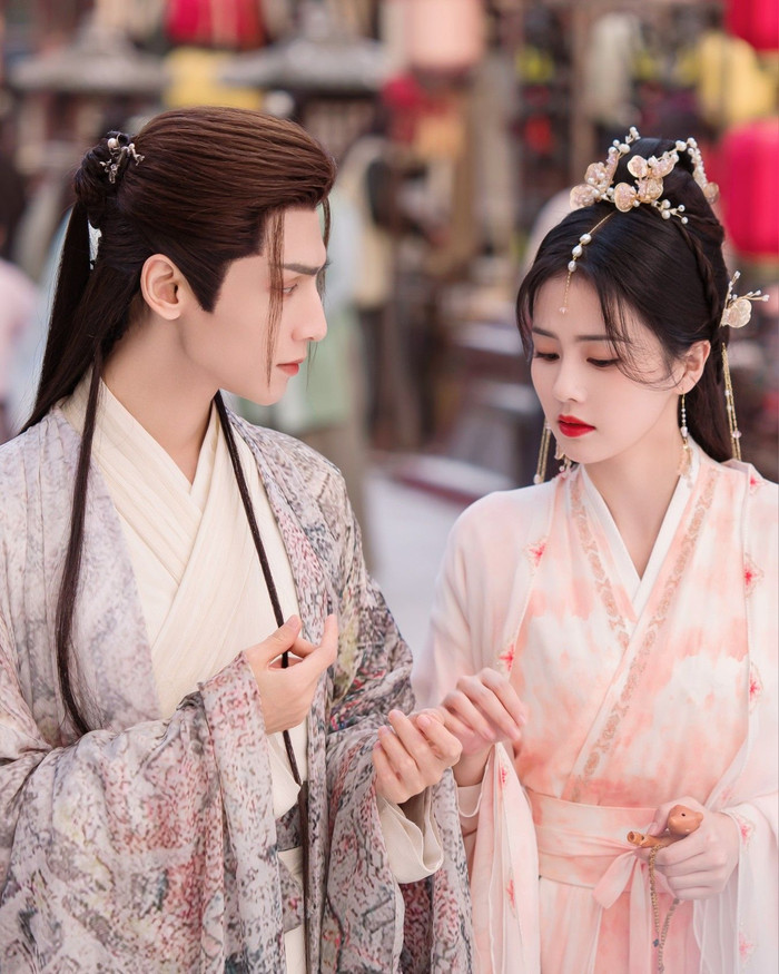 Thành công của Trường Nguyệt Tẫn Minh giúp ích không nhỏ cho sự nghiệp của các diễn viên từ Bạch Lộc, La Vân Hi, Trần Đô Linh, Tôn Trân Ny... 