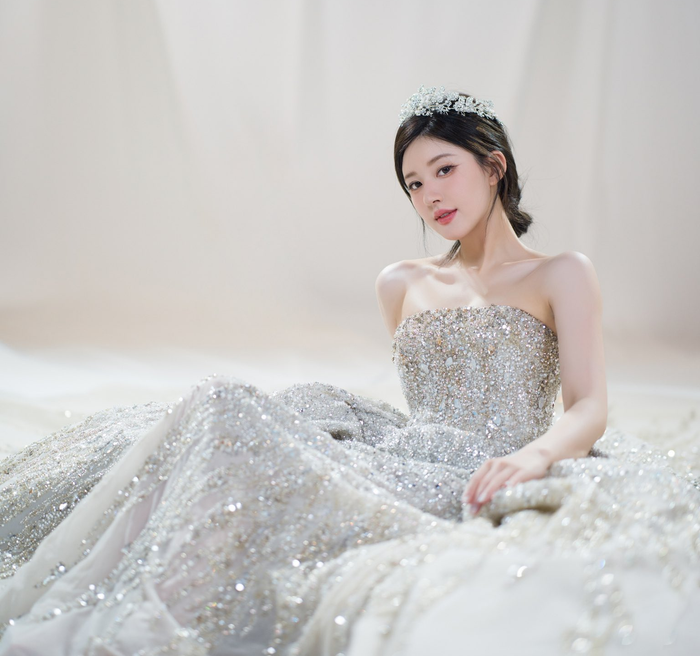 Triệu Lộ Tư ngày một thăng hạng sự nghiệp. 