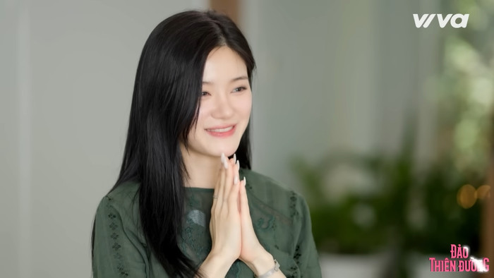 Lee Rayeon cười tít mắt khi nhớ lại vẻ bề ngoài nam tính, tràn đầy sức sống của Michael Trương