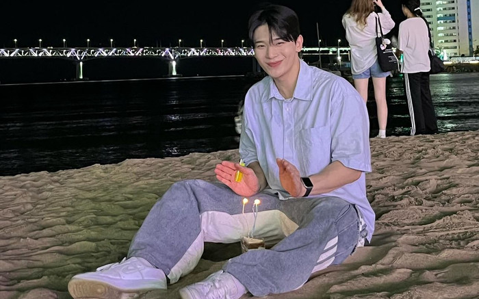 Trai đẹp Hàn Quốc 'Đảo Thiên Đường' đến Việt Nam, có phải vì một nàng hậu? Ảnh 2