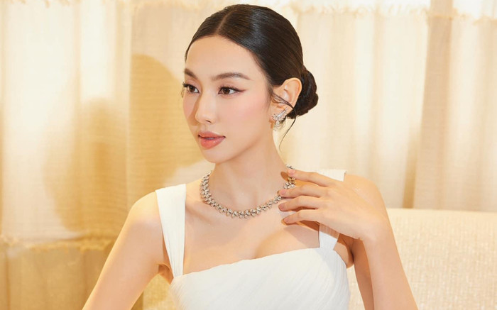 Bí quyết giúp Hoa hậu Thùy Tiên có thân hình nóng bỏng tựa 'đồng hồ cát' Ảnh 2