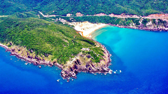 Nhìn từ phía trên cao xuống, nơi này như một tấm bản đồ Việt Nam