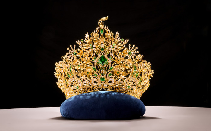 Vương miện đính 1.276 viên kim cương của Tân Miss Grand Vietnam Ảnh 2