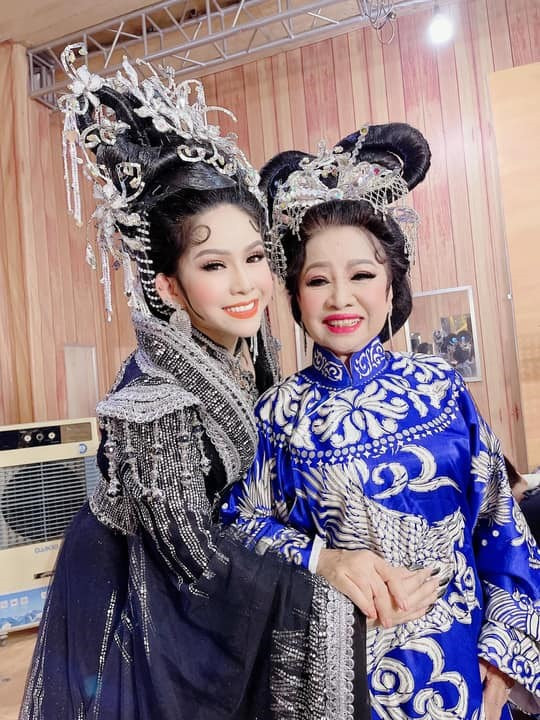 Nữ nghệ sĩ liên tục phải trải qua những mất mát lớn.