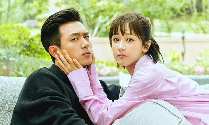 Khá bất ngờ khi Cá Mực Hầm Mật xuất hiện trong danh sách lần này. Tương tác tự nhiên của Lý Hiện và Dương Tử là điều không ai có thể phủ nhận nhưng trên thực tế kịch bản thuộc thể loại Esports của phim khá hấp dẫn và mới mẻ ở thời điểm đó. 