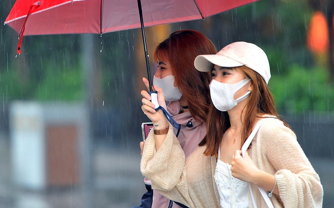 Miền Bắc mưa dông kéo dài đến bao giờ? Ảnh 2