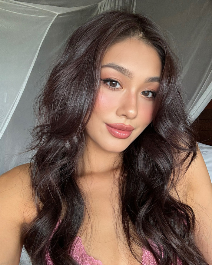 Á hậu Thảo Nhi Lê là người đẹp Việt duy nhất 3 năm liền lọt top 100 gương mặt đẹp nhất thế giới.