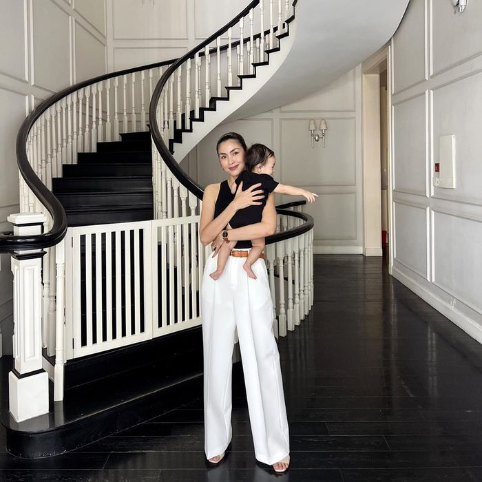 Tăng Thanh Hà dạy con tính từ lập từ khi còn bé.