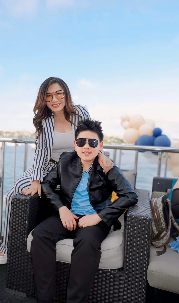 Trizzie Phương Trinh ủng hộ mọi đam mê của các con.