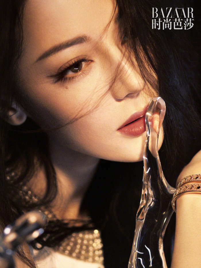 Địch Lệ Nhiệt Ba hạ 'knock out' Dương Tử - Cúc Tịnh Y Ảnh 5