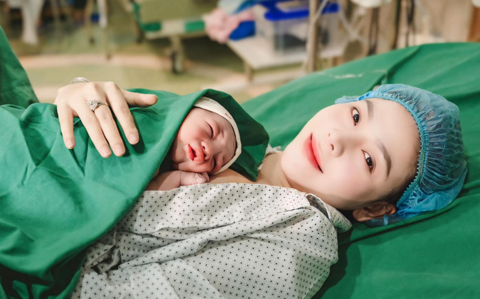 Mỹ nhân phim Việt giờ vàng thông báo mẹ tròn con vuông, hé lộ thông tin đầu tiên về bé Rồng con Ảnh 2