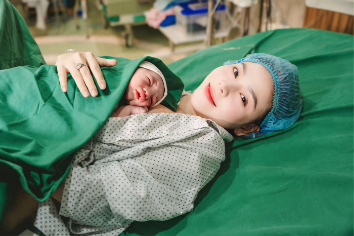 Mỹ nhân phim Việt giờ vàng - Huyền Trang hạ sinh con đầu lòng - Ảnh: FBNV.