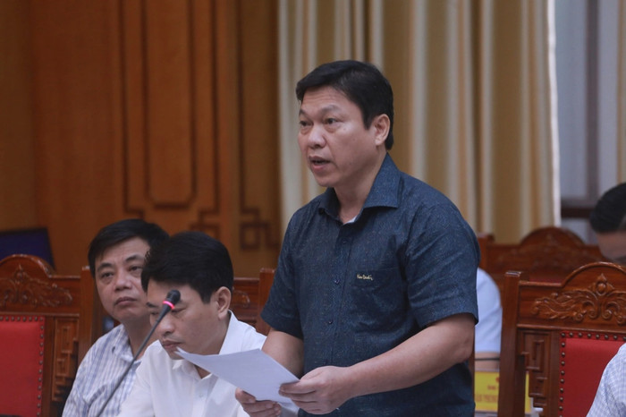 Đại diện Thanh tra tỉnh Thái Bình thông tin về kết quả thanh tra. Ảnh: Tuổi Trẻ Online