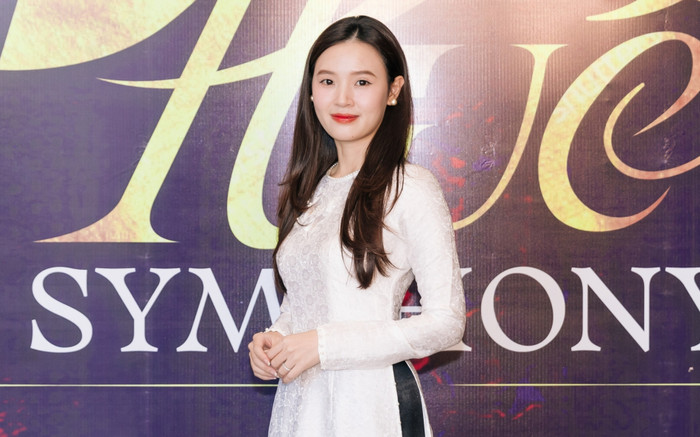 Midu diện Áo dài, khoe nhan sắc cực phẩm tại sự kiện Ảnh 2