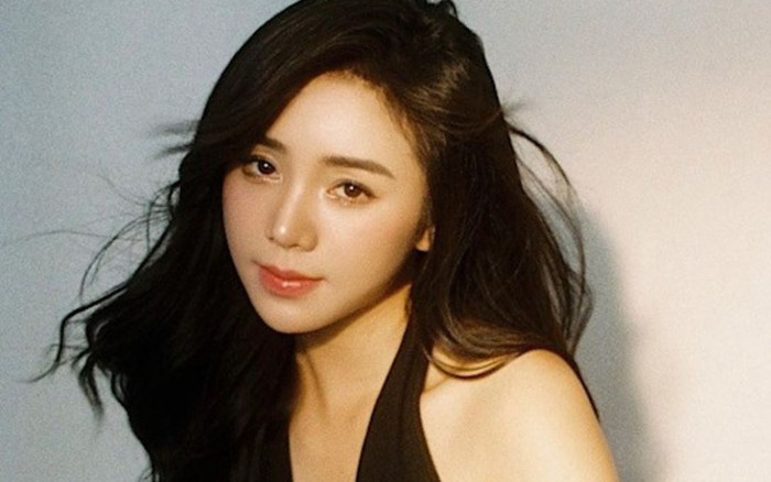 2 nam thần từng yêu Quỳnh Kool: Ngoại hình giống nhau đến khó tin nhưng chuyện tình duyên lại trái ngược Ảnh 2