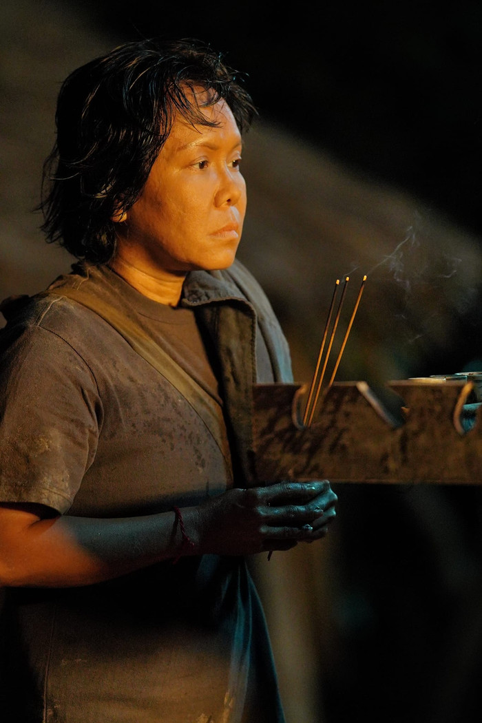 Việt Hương được khen vì sự lăn xả trong phim Ma Da.