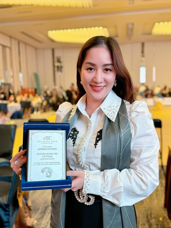 Khánh thi gặt hái nhiều thành công khi quay trở lại công việc sau sinh, được gia đình là hậu phương vững chắc.