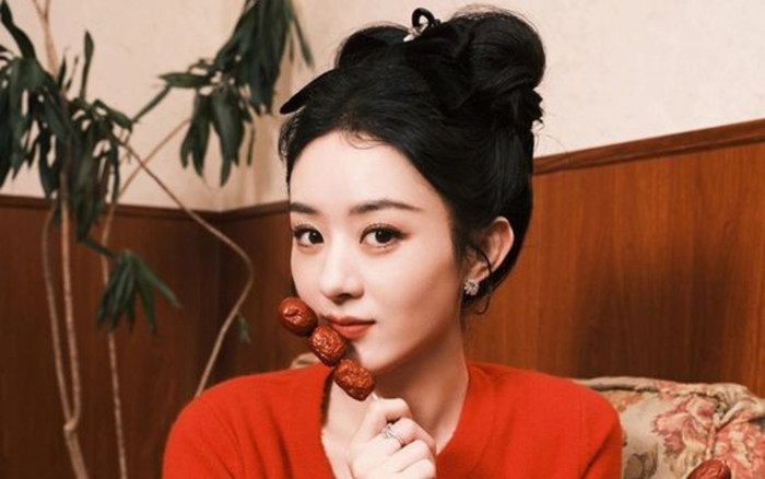 Lộ ảnh Triệu Lệ Dĩnh ăn tối thân mật cùng một người đàn ông hơn nhiều tuổi, liệu có phải tình mới? Ảnh 2