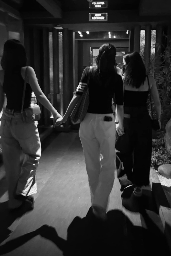 Hoa hậu Kỳ Duyên vội vàng lên tiếng đính chính về mối quan hệ với Thiên Ân.