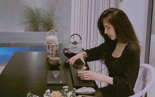 Những lần hiếm hoi Thuỷ Tiên khoe biệt thự tiền tỷ sau khi 'đập đi xây lại' Ảnh 2