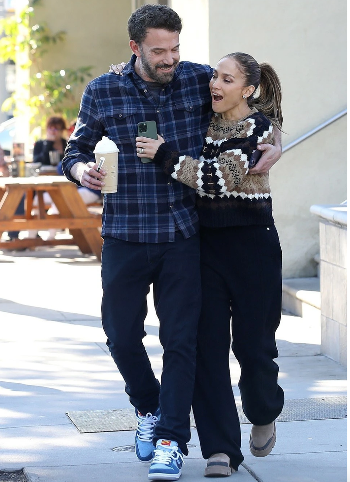 Jennifer Lopez và Ben Affleck ly hôn ngay dịp kỷ niệm 2 năm ngày cưới?